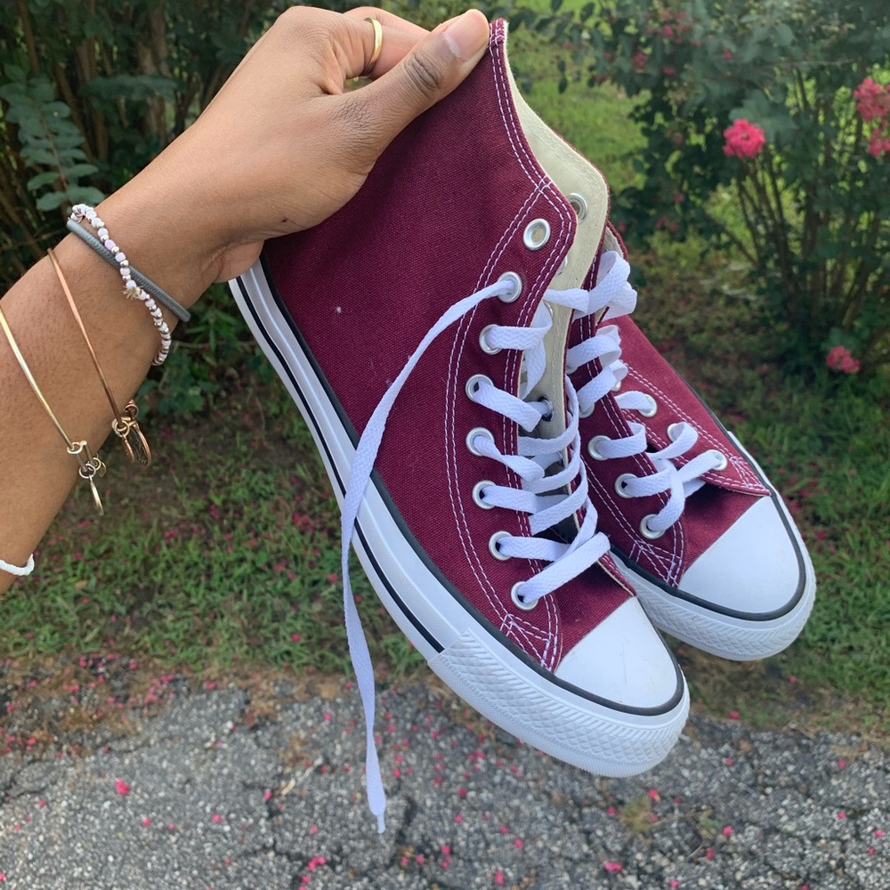 Burgundy Hi-top Converse